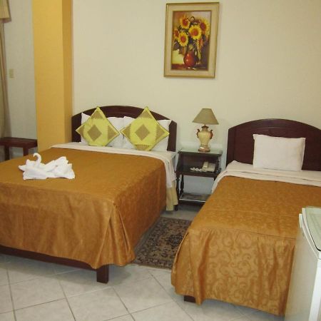 Hotel Plaza Bolognesi 344 Trujillo Exterior foto